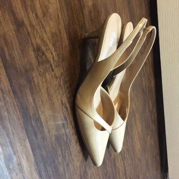 Nude Fioni Heels - Picture 2 of 3